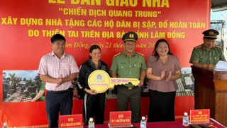 Bàn giao căn nhà đầu tiên trong “Chiến dịch Quang Trung” ở Lâm Đồng
