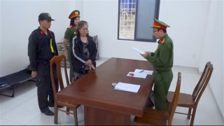 Khởi tố hai nữ hành khách vận chuyển trái phép hơn 2,3kg vàng từ Hàn Quốc về Việt Nam