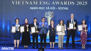 Vietnam ESG Awards 2025 vinh danh Agribank là ngân hàng tiêu biểu phát triển chuỗi giá trị gắn với an sinh xã hội