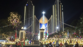 Đêm Giáng sinh lung linh tại các giáo xứ ở Huế