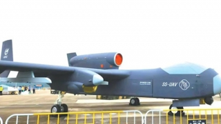 “Mẫu hạm trên không”  không người lái