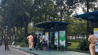 Nam thanh niên tử vong bất thường trong nhà chờ xe buýt