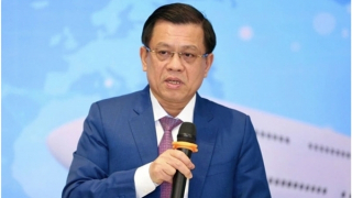 Truy tố cựu thứ trưởng gây khó dễ cho doanh nghiệp để nhận hối lộ hàng tỷ đồng