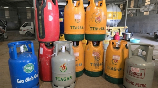 Khởi tố 4 đối tượng trong đường dây sản xuất, tiêu thụ gas giả quy mô lớn