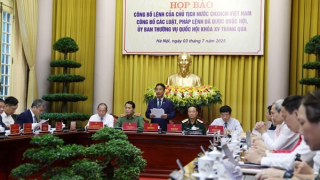 Tạo điều kiện thuận lợi trong thực hiện thủ tục nhập, trở lại quốc tịch Việt Nam