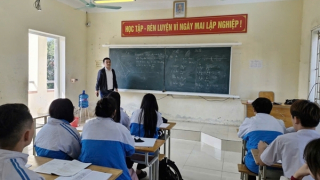 Điều chỉnh quyết định để chi trả lương cho giáo viên biệt phái