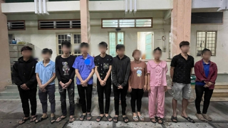 Mâu thuẫn trên mạng, hai nhóm nam nữ hẹn nhau hỗn chiến