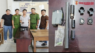 Rao bán pháo, linh kiện súng trên mạng kèm khuyến cáo “không bán cho anh em khoá trang Facebook”