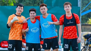 Lại nóng chuyện đạo đức cầu thủ