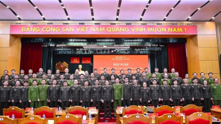 MPS reviews organization and personnel work