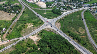 Điểm danh nguy cơ mất an toàn giao thông trên hai cao tốc lớn