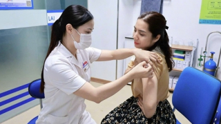Nhiều người phải nhập viện vì mắc cúm: Phòng bệnh bằng vaccine