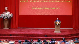 PM urges close integration of security, defence with socio-economic development in Mekong Delta