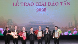 Giải thưởng Đào Tấn năm 2025 vinh danh nhà viết kịch Lê Duy Hạnh, Lưu Quang Hà