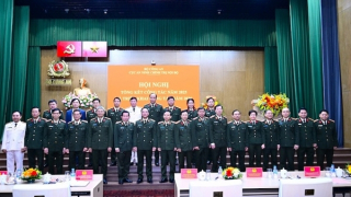 Xây dựng đội ngũ cán bộ “vừa hồng, vừa chuyên”, xứng tầm với sứ mệnh bảo vệ Đảng, bảo vệ chế độ