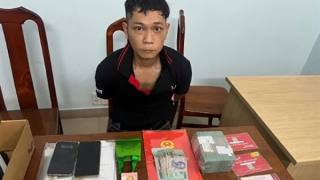 Trộm 1 tỷ rồi lấy 500 triệu mua quà tặng bạn gái