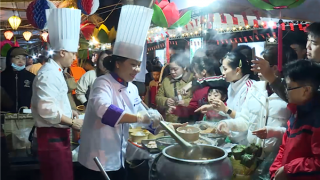 Hơn 100 nghìn lượt du khách tham dự Liên hoan Ẩm thực – Du lịch Ninh Bình 2025