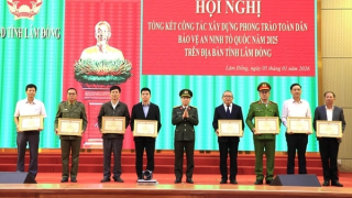 Nhiều tập thể xuất sắc ở Lâm Đồng được Bộ Công an tặng Bằng khen