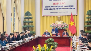 Công bố 12 Luật về lĩnh vực tài chính, thuế