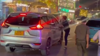 Khởi tố đối tượng gây rối trật tự công cộng, đập phá xe công nghệ