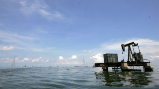 Dầu mỏ, “phước lành” hay “lời nguyền” đối với Venezuela?