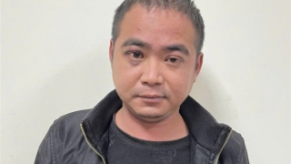 Tạm giữ hình sự đối tượng chém 2 mẹ con trong quán gội đầu