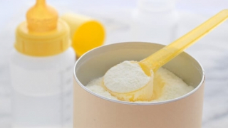 Nestlé thu hồi sữa bột ở Đức, Bộ Y tế yêu cầu rà soát tại Việt Nam