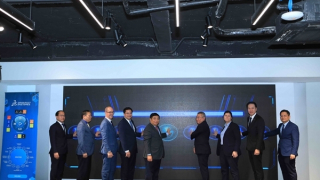 Xây dựng Việt Nam trở thành trung tâm đổi mới sáng tạo và công nghệ cao trong khu vực