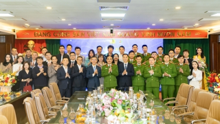 FPT Telecom và Trung tâm RAR- Bộ Công an ký kết Hợp đồng triển khai dịch vụ xác thực điện tử qua VNeID