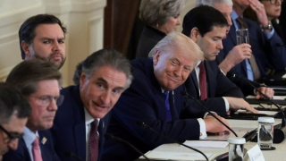 Ông Trump kêu gọi các “ông lớn” dầu mỏ đầu tư 100 tỷ USD vào Venezuela