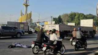 2 anh em bị xe tải tông trên đường đến công ty làm việc