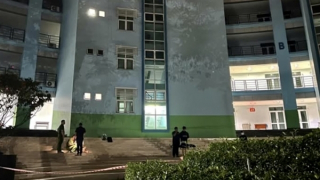 Nam sinh viên rơi từ tầng 8 xuống sảnh, tử vong