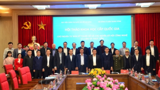 Không để chuyển đổi số làm gia tăng bất bình đẳng hay xói mòn các giá trị xã hội