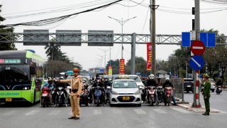 Công an Hà Nội phân luồng giao thông phục vụ Đại hội XIV của Đảng