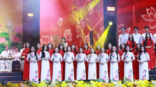 Bộ Chính trị ban hành Nghị quyết mới về phát triển văn hoá Việt Nam