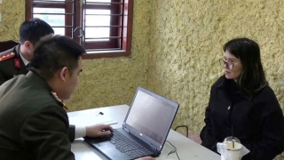 Kịch bản quen thuộc của những “ngôi sao phản biện” trên mạng