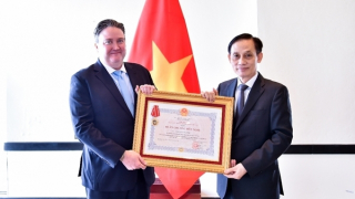 Trao Huân chương Hữu nghị tặng Đại sứ Hoa Kỳ tại Việt Nam