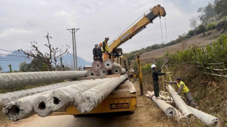 Đưa điện lưới quốc gia đến với đồng bào vùng cao