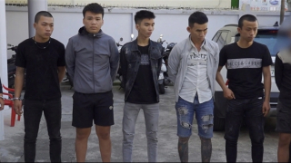 Triệt xóa hai nhóm "đá xế" để kiếm tiền mua... ma túy