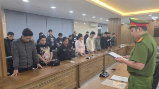 Mua bán tài khoản ngân hàng trái phép, tiếp tay tội phạm “rửa” hàng ngàn tỷ đồng