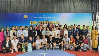 Sôi nổi Giải Pickleball do Cục Công nghiệp an ninh tổ chức
