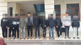 Dùng hung khí để giải quyết mâu thuẫn, nhóm học sinh bị khởi tố