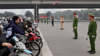 Công an Thủ đô đảm bảo an ninh, an toàn trong ngày đầu Đại hội lần thứ XIV