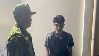 Tạm giữ đối tượng “ngáo đá” xông vào trụ sở Công an lúc rạng sáng