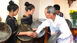 Bảo đảm quyền tự do tín ngưỡng của người dân, sự hoạt động đúng đắn của các tôn giáo