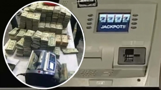 Mỹ: Dùng mã độc rút tiền từ ATM