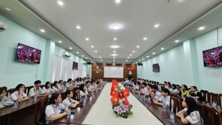 Chung nhịp đập hướng về Ngày hội lớn