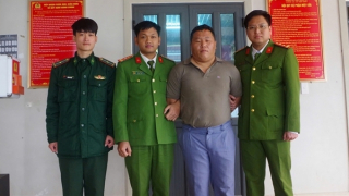 Công an xã Nậm Cắn bắt giữ đối tượng truy nã sau gần 17 năm lẩn trốn