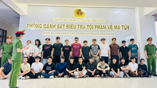 Triệt phá đường dây mua bán trái phép cần sa qua mạng