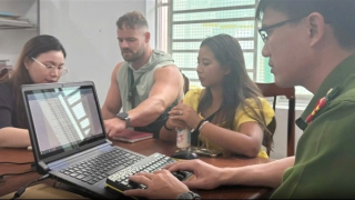 Nhân viên dọn phòng khách sạn trộm gần 6.000 Euro của du khách nước ngoài